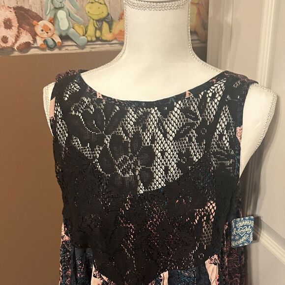 Free people Intimately Top  XSmall/small - Picture 3 of 9